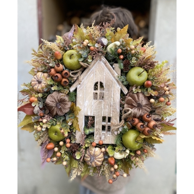 jesenný veniec s domčekom