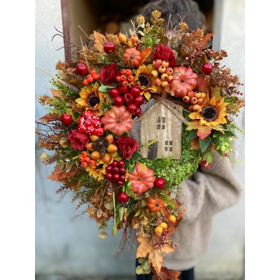Jesenný veniec s domčekom
