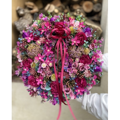 Celoročný veniec cyklamén