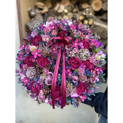 Celoročný veniec cyklamén