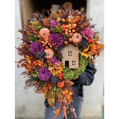 Jesenný veniec s domčekom