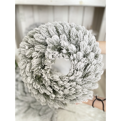 Veniec zasnežený 40cm