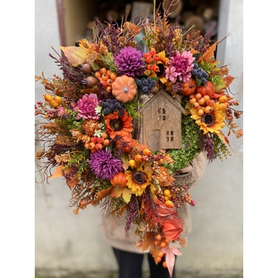 Jesenný veniec s domčekom