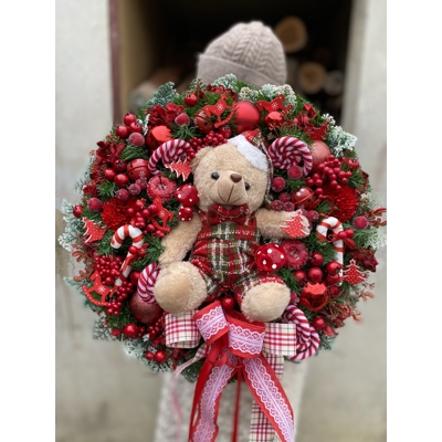 Rozprávkový veniec s mackom