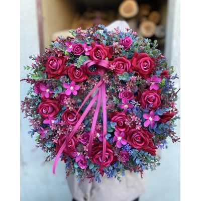 Celoročný veniec cyklamén