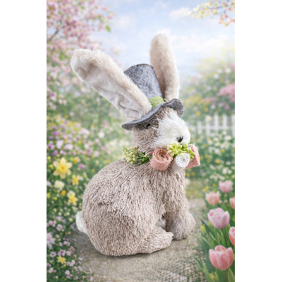 Zajac sediaci s klobúkom